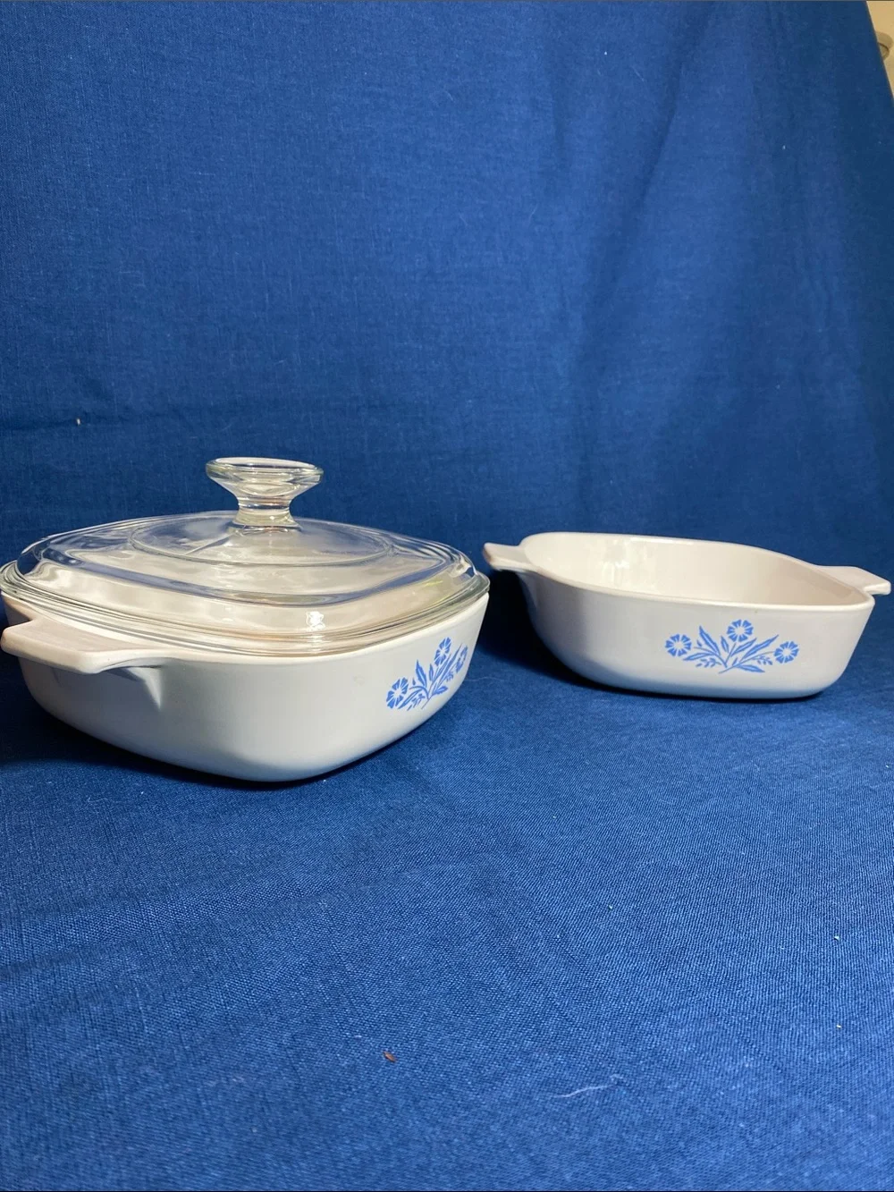 Corningware Two Vintage 1 qt Casseroles P-1-B in Blue Cornflower with one Lid